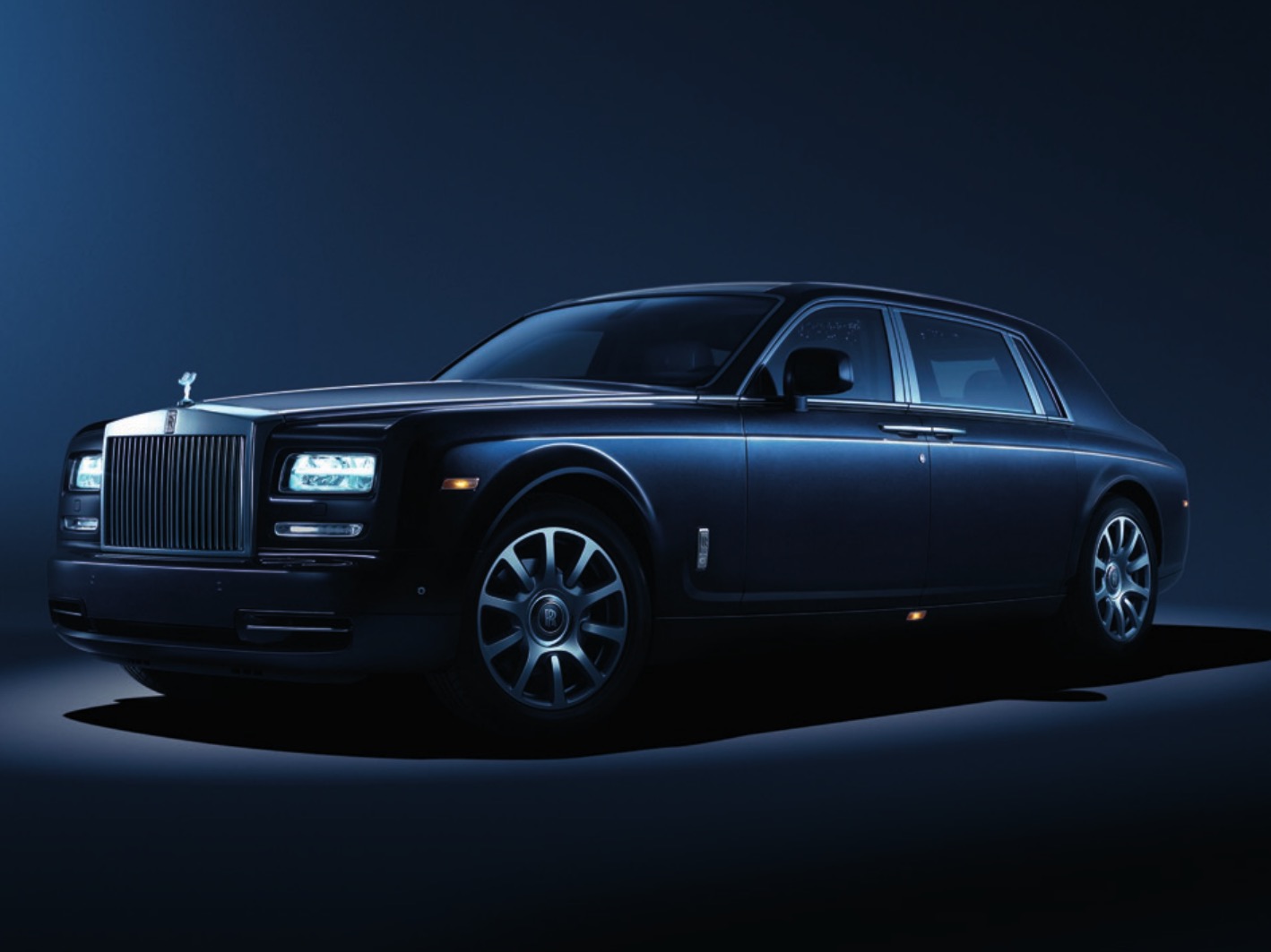 2014 Rolls-Royce Phantom Brochure Page 15